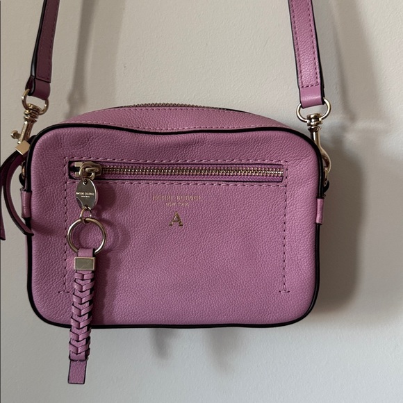 henri bendel Handbags - Henri Bendel Crossbody Leather Bag